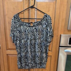 Jaclyn Smith Black and White Zebra Print Blouse